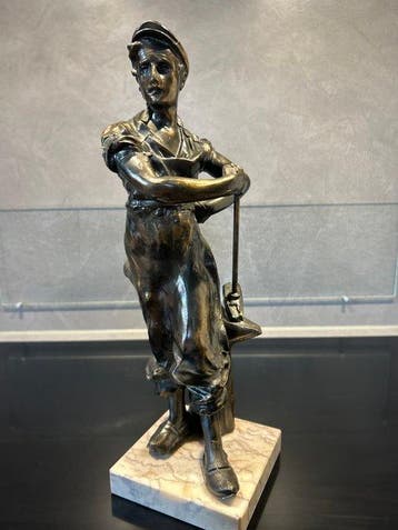 Beeldje - Brons, Marmer
