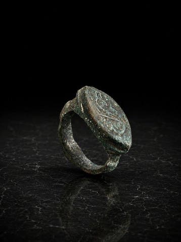 Laat-Romeins / Vroeg-Byzantijns Brons ring (Zonder