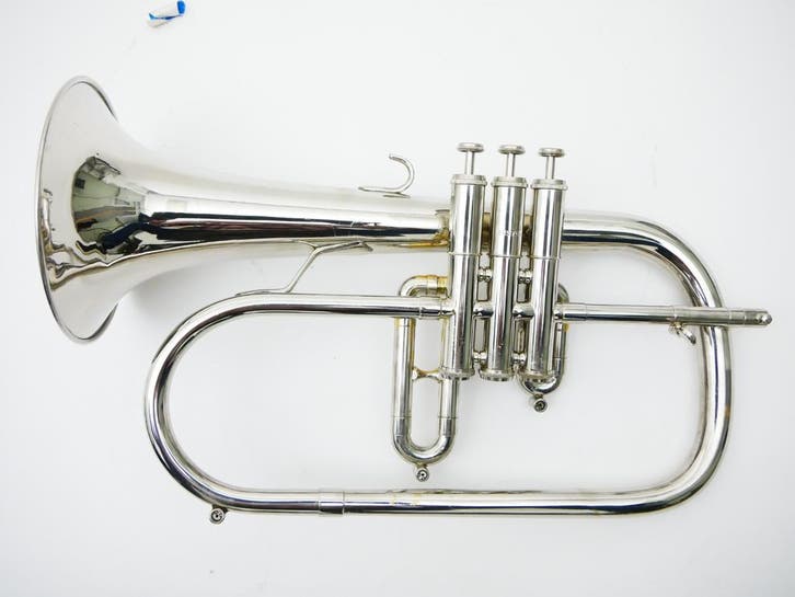 Bugel Getzen Eterna verzilverd in mooie staat, Muziek en Instrumenten, Blaasinstrumenten | Trompetten, Overige typen, Gebruikt