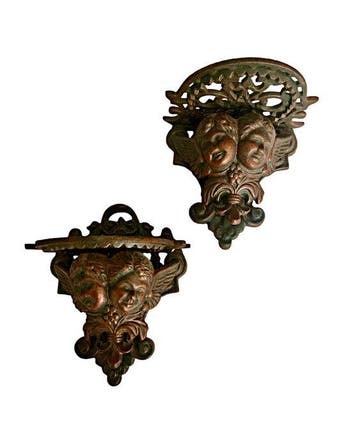 Decoratief ornament (2) - België - Paar Wandconsole met