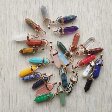 Natuurlijke Groene Aventurijn Kristal Pilaren Hangers - 24 S, Sieraden, Tassen en Uiterlijk, Edelstenen, Verzenden, Nieuw