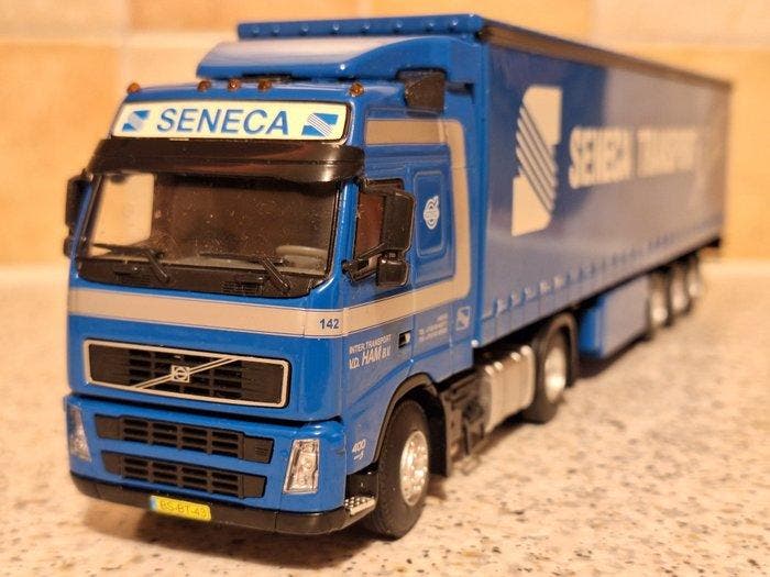 WSI 1:50 - Model vrachtwagen - VOLVO FH02 Globetrotter -, Hobby en Vrije tijd, Modelauto's | 1:5 tot 1:12
