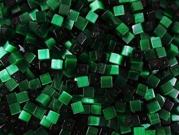 10 x Glaskraal kubus cate-eye 8mm zee groen, gat: 1,5mm, Ophalen of Verzenden, Nieuw, Kraal