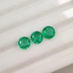 3 pcs Groen Smaragd - 2.33 ct - nternational Colored, Nieuw