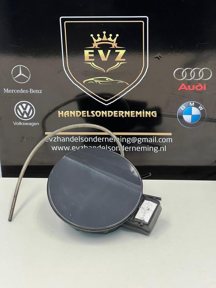 VW Passat tankklep bj.2011 Artnr.3AF809857 kleurcode L17F, Auto-onderdelen, Carrosserie en Plaatwerk, Gebruikt, Volkswagen