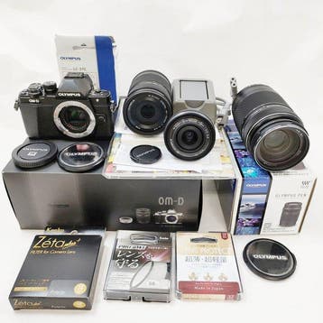 Olympus E-M10 + 14-42 + 40-150 + 75-300 (Free shipping), Audio, Tv en Foto, Fotocamera's Digitaal, Nieuw