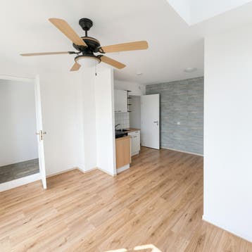 Studio gevonden in of bij Leiden, Huizen en Kamers, 20 tot 35 m²