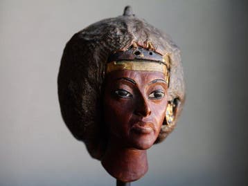 Replica van een Oud-Egyptisch artefact Polychroom polymeer