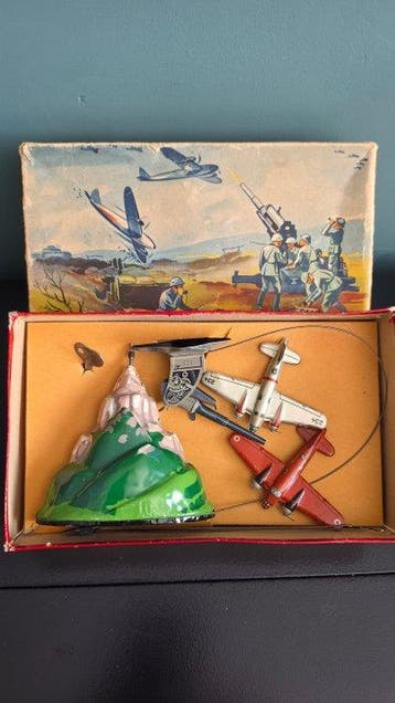 Biller Toy - Blikken speelgoed - Airplane shooting Game,