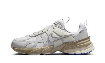 Nike V2K Run Gore-Tex Light Bone, Kleding | Heren, Nieuw