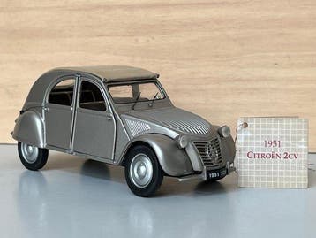 Franklin Mint 1:24 - Model cabriolet - Citroën 2CV 1951, Nieuw