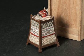 Wierookbrander - Keramische wierookbrander – Rode Oni-masker, Antiek en Kunst