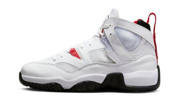 Jordan Jumpman Two Trey White Black University Red, Nieuw