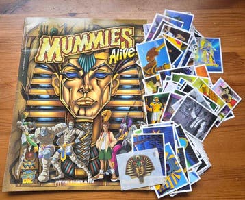 DS “Mummies Alive!” album (The Incredible World of DiC) - DS, Verzamelen, Nieuw