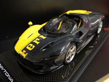 WheelsOnScale 1:18 modellen uit voorraad leverbaar, Ophalen of Verzenden, Nieuw, Auto, MiniChamps