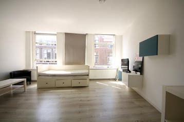 Te huur: Studio Legewerfsteeg in Leiden, Leiden, Zuid-Holland