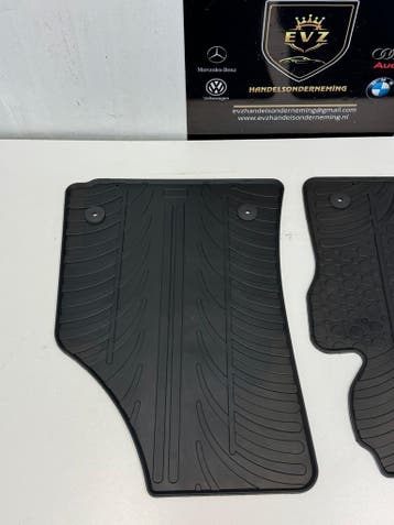 VW Caddy bj.2012 rubber automatten/mattenset, Gebruikt, Volkswagen