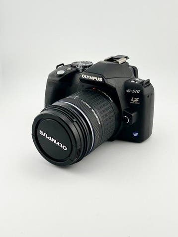 Olympus E-510 + ZUIKO DIGITAL ED 40-150mm f/4-5.6 Digitale, Nieuw