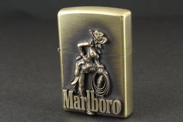 Zippo - Marlboro Sexy Girl Emblem - Zakaansteker - metaal, Nieuw