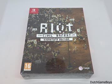 Nintendo Switch - Riot: Civil Unrest - Signature Edition - N, Verzenden, Gebruikt
