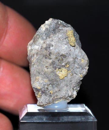 Goud Kristallen op matrix - Hoogte: 4.7 cm - Breedte: 3.5
