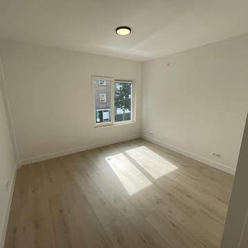 Appartement in Alphen Aan Den Rijn gevonden voor €2450,- pm, Huizen en Kamers, Huizen te huur, Appartement, Direct bij eigenaar
