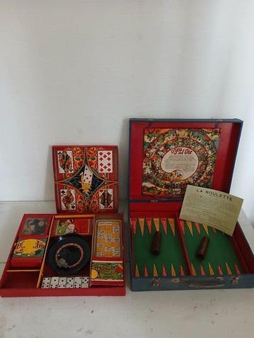 Bordspel - Coffret de jeux: Roulette, Jeu de lOie, Loto,