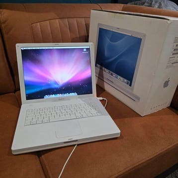 Apple iBook G4 14.1-inch 1.07GHz (Model A1055) - Macintosh -, Nieuw
