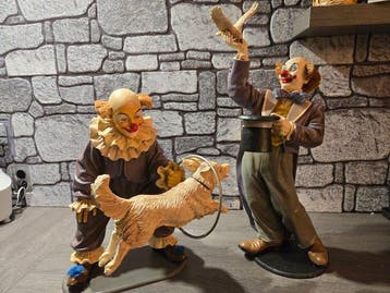 Jun Asilo - Beeld, 2x gesigneerde clown duif en hond - 60 cm