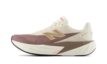 New Balance Fuel Cell Rebel v5Angora Earth Shadow (W), Nieuw