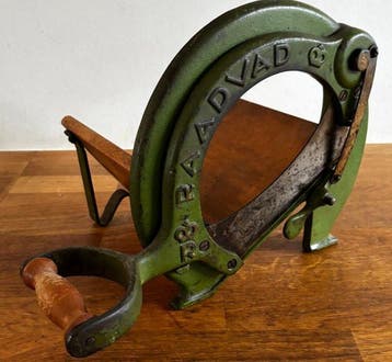Raadvad - Broodsnijmachine - Metaal, Hout, Antiek en Kunst
