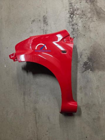 Aygo Voorspatbord Links Rood 2006-2014, Ophalen of Verzenden, Spatbord, Toyota, Nieuw