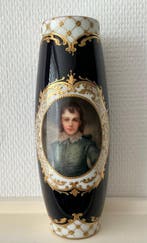 Vaas - Porselein - Antieke “Vienna Austria”
