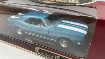 Yat Ming 1:18 - Modelauto - Chevrolet Camaro Z28 1967 -, Nieuw