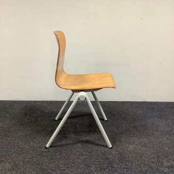 pagholz schoolstoel, stapelstoel, zithoogte 44 cm, beuken, Ophalen of Verzenden, Gebruikt, Hout, Eén