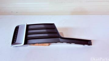 Audi A3 8V rechter mistlamp afdekplaat rechts 8V3807682S, Auto-onderdelen, Ophalen, Gebruikt, Audi, Bumper