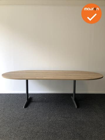 Ahrend vergadertafel - Ovaal - 240x120cm - Bladkleur naar ke, Vergader- of Presentatieruimte, Ophalen of Verzenden, Gebruikt, Tafel