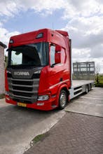 Machine transport huren | Oprijwagen 13.5 ton met chauffeur