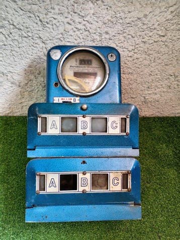 Klok - IJzer - 1970-1980 - Biljardbalmeter