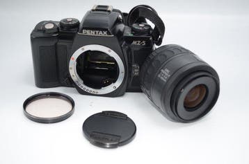 Pentax MZ-5 + smc-F 4-5.6/35-80mm | Analoge camera, Nieuw