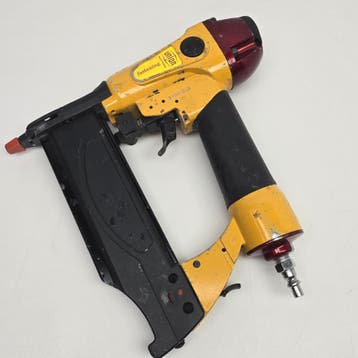 Union 3AE/J-50 Pneumatische Brads Tacker  | Nette Staat, Doe-het-zelf en Verbouw, Gereedschap | Handgereedschap, Ophalen of Verzenden