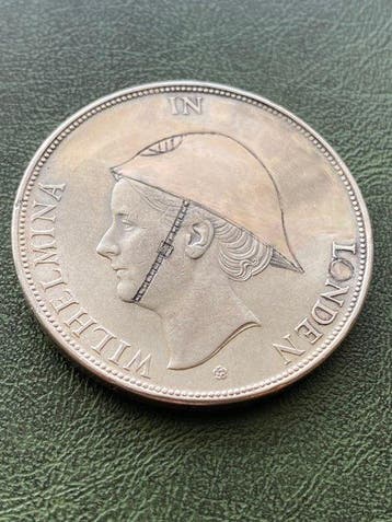 Nederland. Wilhelmina. 2 1/2 Gulden 1940 Wilhelmina in