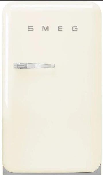 €1099 Smeg FAB10HRCR5 koelkast Vrijstaand 135 l E Crème, Witgoed en Apparatuur, Koelkasten en IJskasten, Ophalen of Verzenden