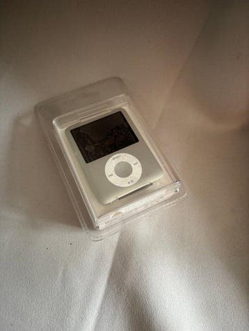 Apple - iPod nano 3nd generation 4GB A1236 - sealed iPod, Nieuw