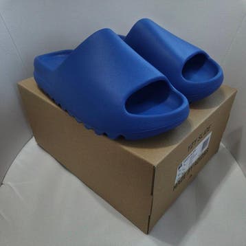 Yeezy X Adidas - Yeezy Slide Azure - ID 4133 - Sneakers -, Nieuw
