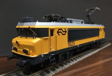 Roco H0 - 63895 - Elektrische locomotief (1) - 1823, Hobby en Vrije tijd, Modeltreinen | H0, Nieuw
