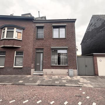 Huis in Maastricht gevonden voor €1995,- pm, Huizen en Kamers, Huizen te huur, Overige soorten, Direct bij eigenaar, Limburg, Maastricht