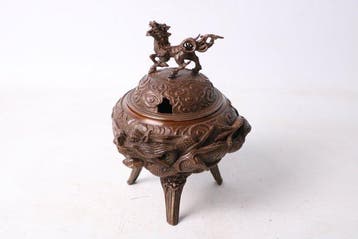 Koperen Driepoot Wierookbrander met Kirin-finial, Japan -