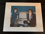 Elvis Presley - Handtekening Janelle McComb (Priceless gift), Ophalen of Verzenden, Zo goed als nieuw, Foto of Kaart, Gesigneerd