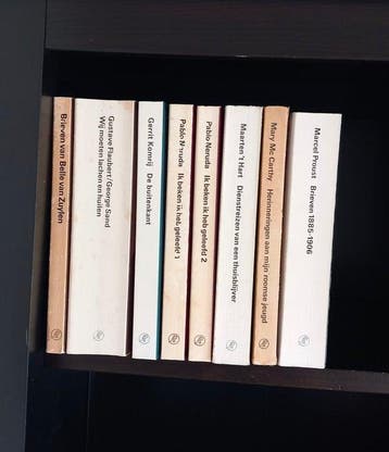 Privé-domein - Lot met 8 delen uit de reeks - 1985
